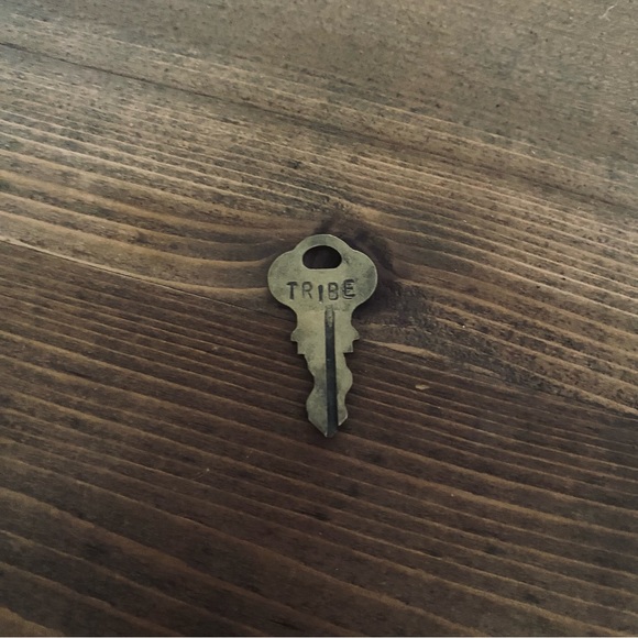 Tribe Kelly gold Tribe key